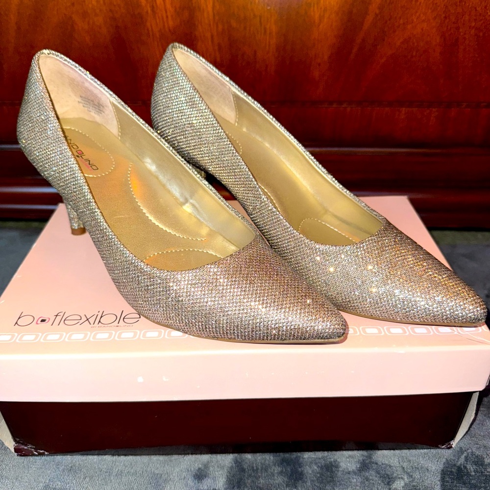 Silver-gold Bandolino ladies heels with 2 & 1/2 inch heel.  Box included.
